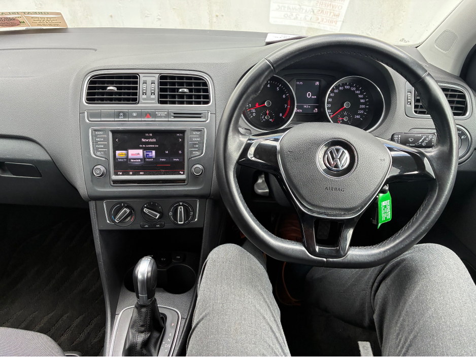 2015 Volkswagen Polo - image 17