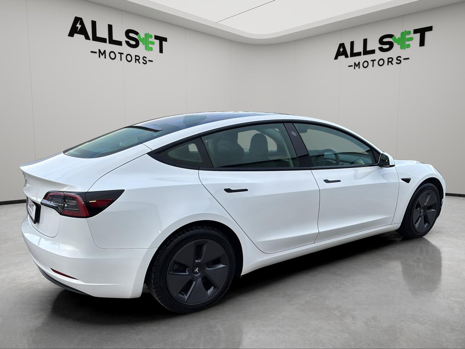 2022 Tesla Model 3 - image 14