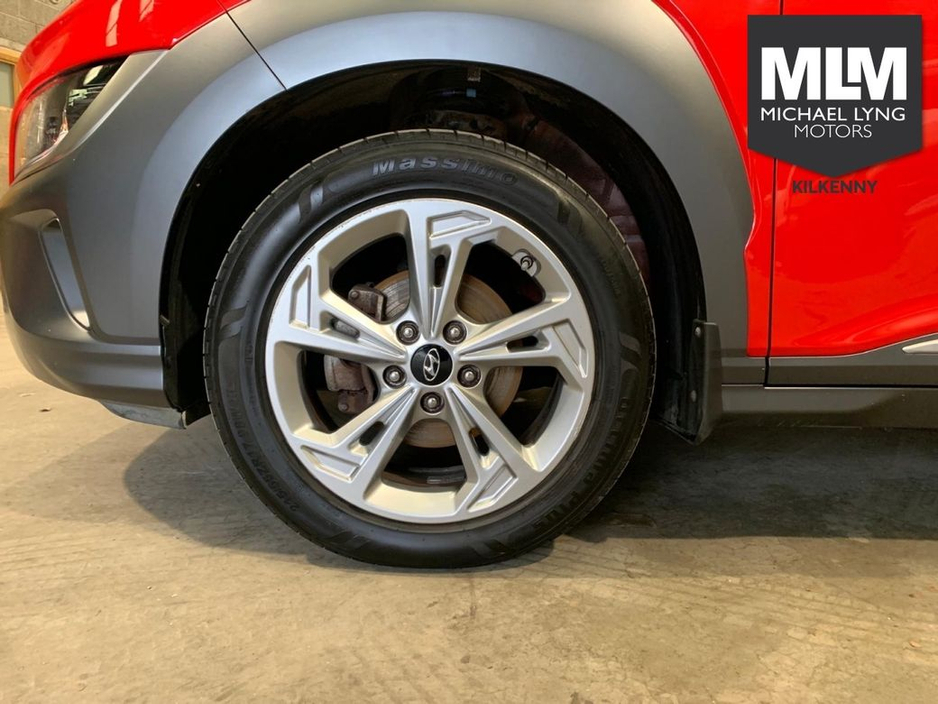 2021 Hyundai Kona - image 8