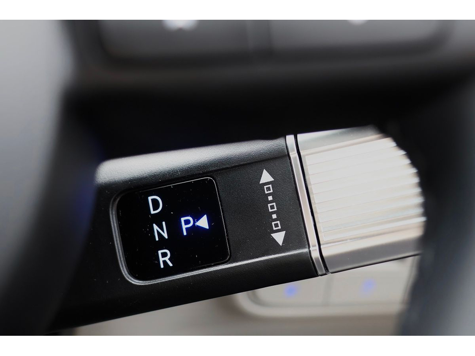 2025 Hyundai Tucson - image 12