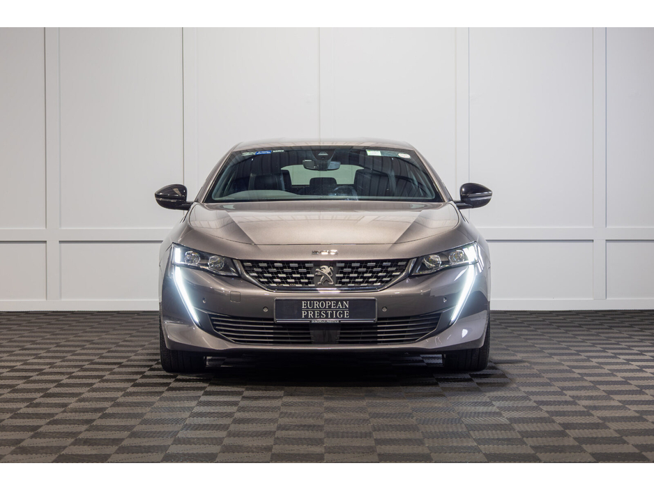 2021 Peugeot 508 - image 2