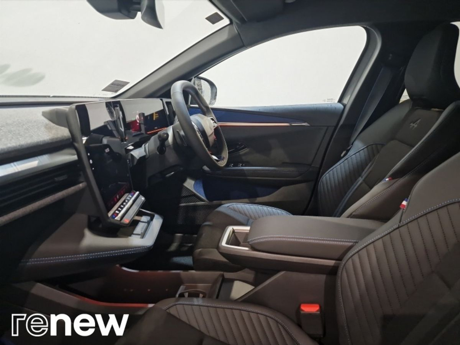 2026 Renault Megane E-Tech Techno Espirit Alpine EV60 220hp €39,095