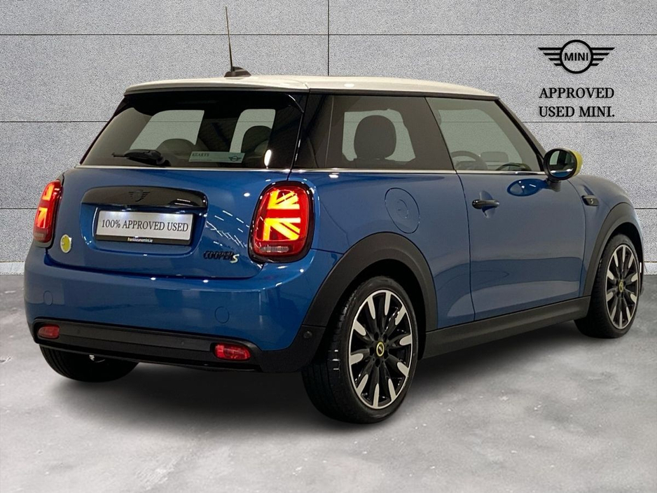 2023 MINI Hatch Electric Level 3