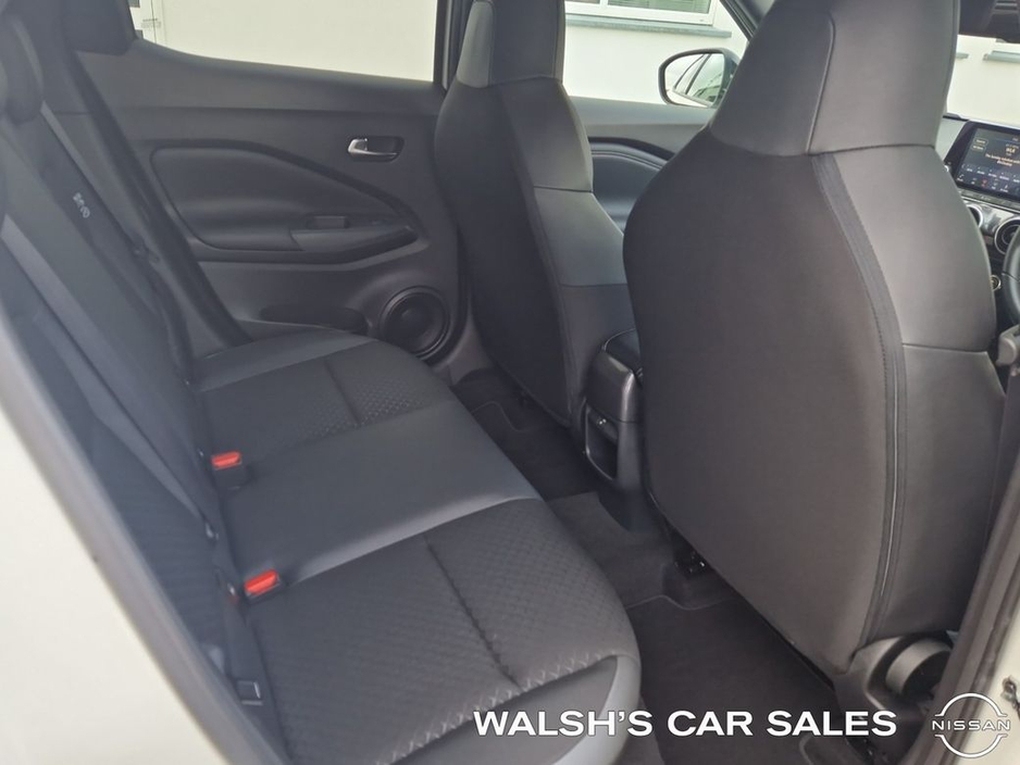 2024 Nissan Juke 1.6 HYB SV Premium MY23.75 4DR €27,950