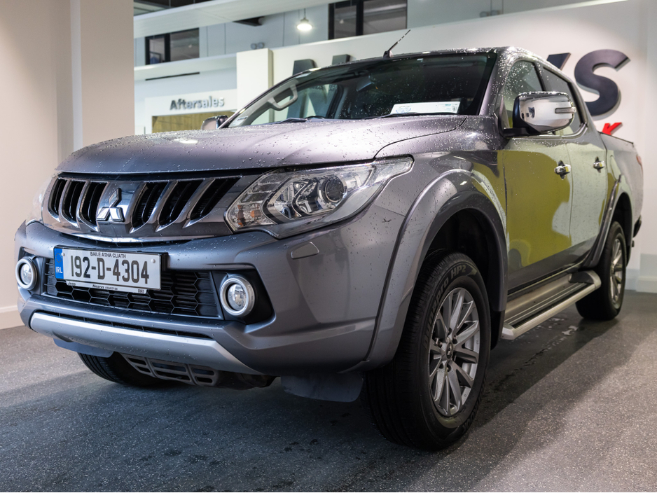 2019 Mitsubishi L200 SUPERCHARGER 17MY INTENSE 6MT CREWC 2.5 DID CR 4WORK CREWCAB 4DR €19,500