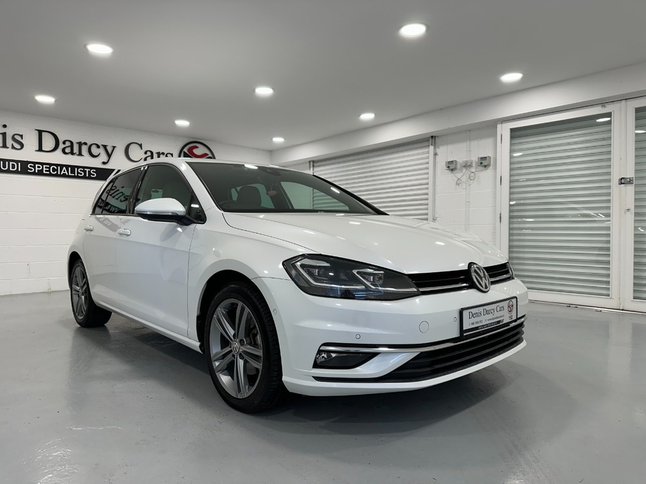 2019 Volkswagen Golf - image 3