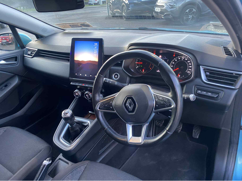 2020 Renault Clio ICONIC TCE 100 MY19 5DR €13,950