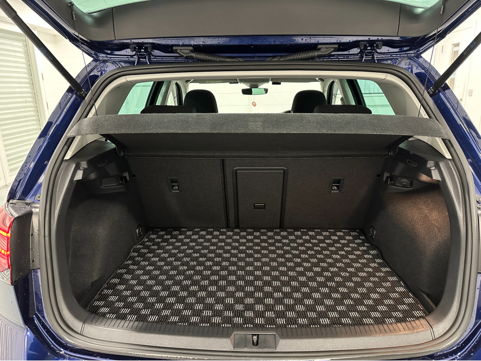 2019 Volkswagen Golf (192) GOLF 2.0TDI DSG 150 BHP COMFORTLINE LOW KMS VW/AUDI SPECIALISTS WWW.DENISDARCYCARS.IE €21,950