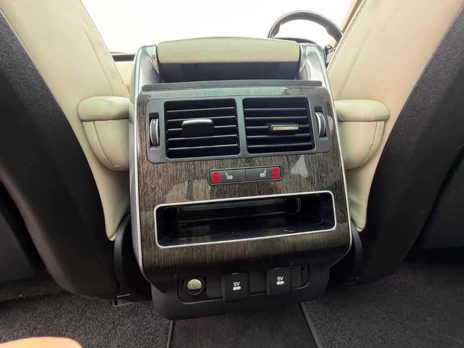 2020 Land Rover Range Rover Sport - image 17