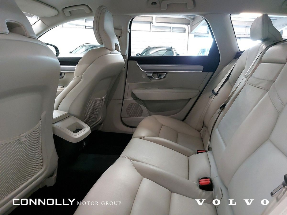 2020 Volvo V90 D4 Momentum Auto €384pm €34,945