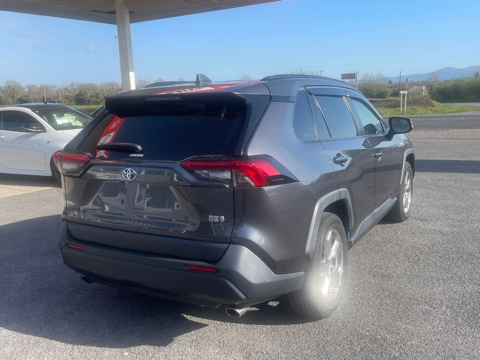 2020 Toyota Rav4 - image 7