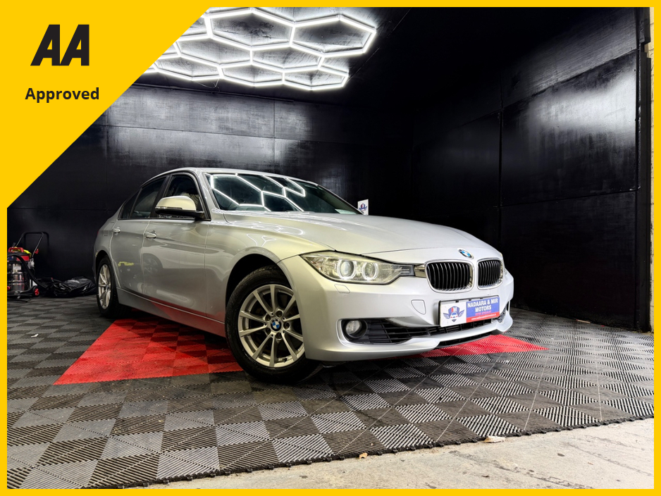 2015 BMW 3 Series - image 7