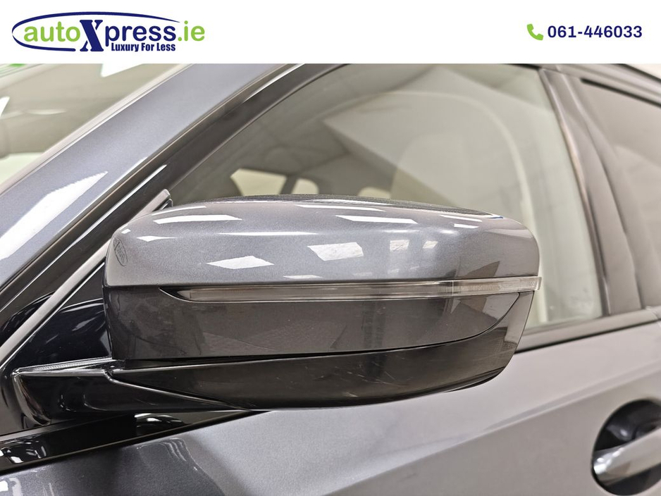 2021 BMW 3 Series - image 20