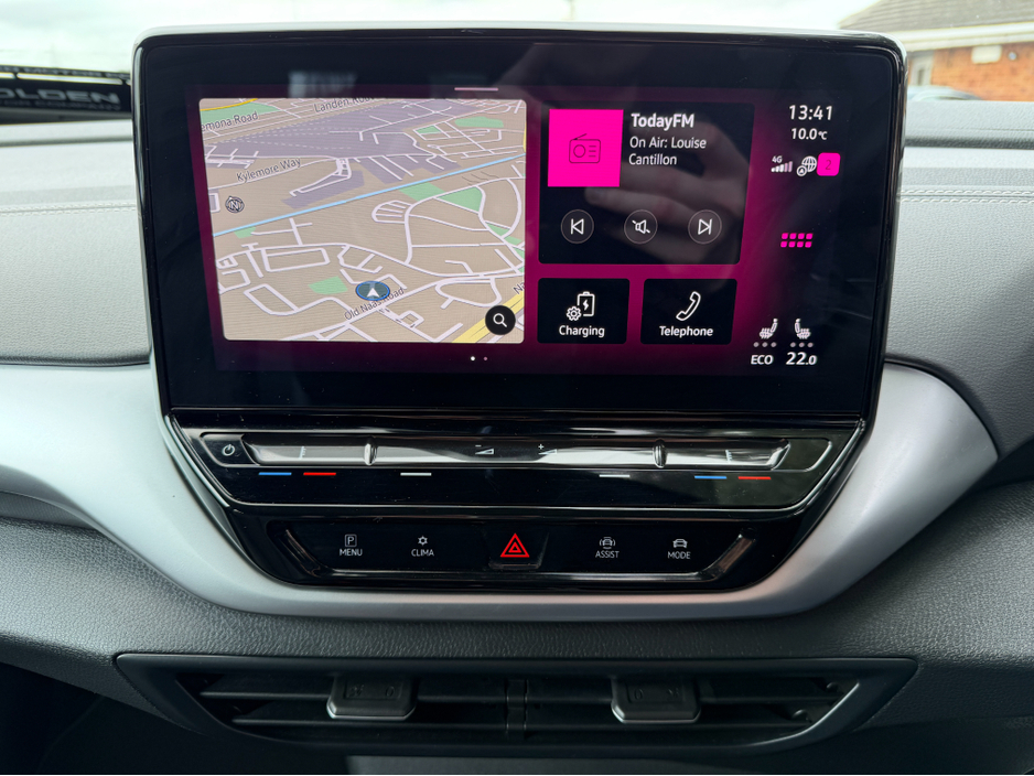 2023 Volkswagen ID.4 - image 17