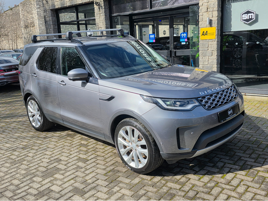 2021 Land Rover Discovery - image 4