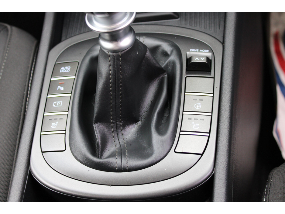 2025 Hyundai Kona - image 20