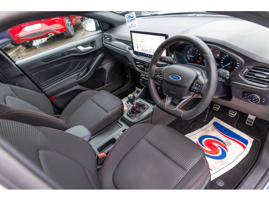 2023 Ford Focus 2023 Ford Focus Silver 1.0L EcoBoost 125PS ST-Line