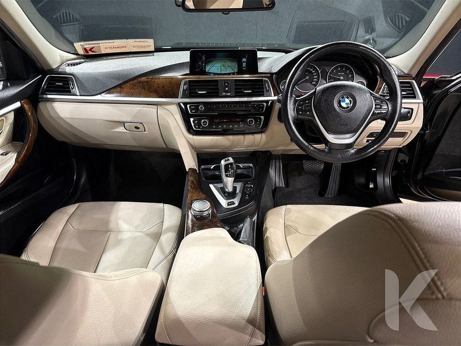 2016 BMW 3 Series - image 13