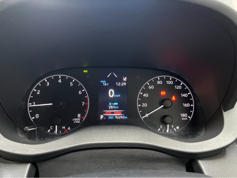 2021 Toyota Yaris - image 17