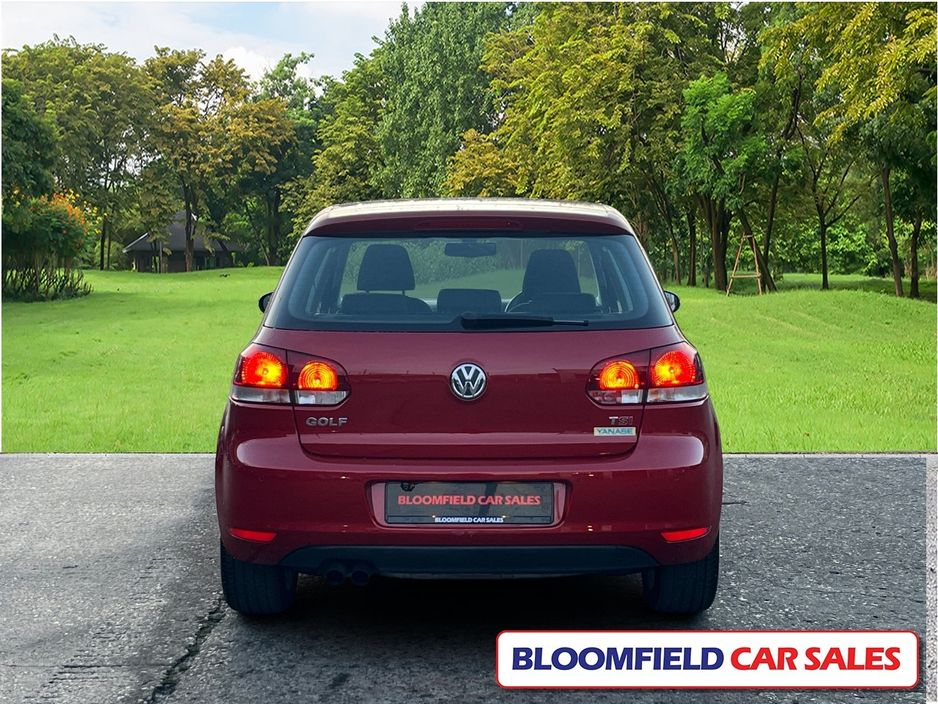 2011 Volkswagen Golf HIGHLINE , SUNROOF // LOW MILEAGE €8,950