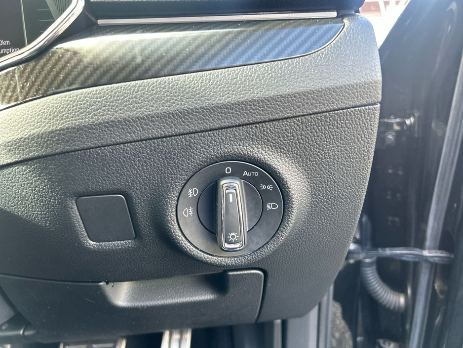 2024 Skoda Superb - image 19