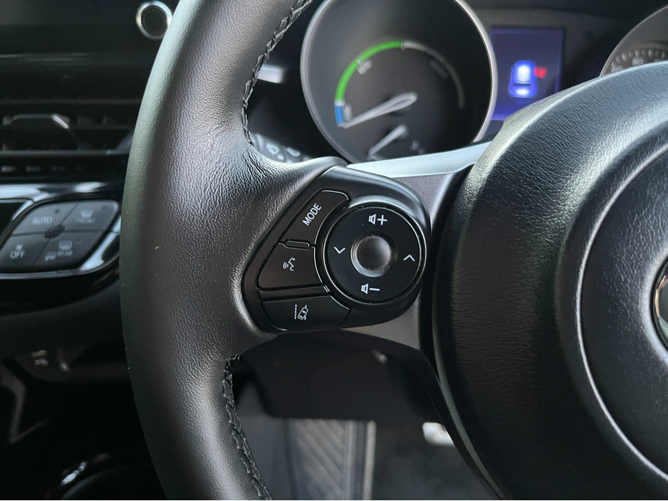 2020 Toyota C-HR GR AUTOMATIC HYBRID 1.8 PETROL //HIGH SPEC//REVERSE CAMERA//ADAPTIVE CRUISE CONTROL//HEATED SEATS// €24,950