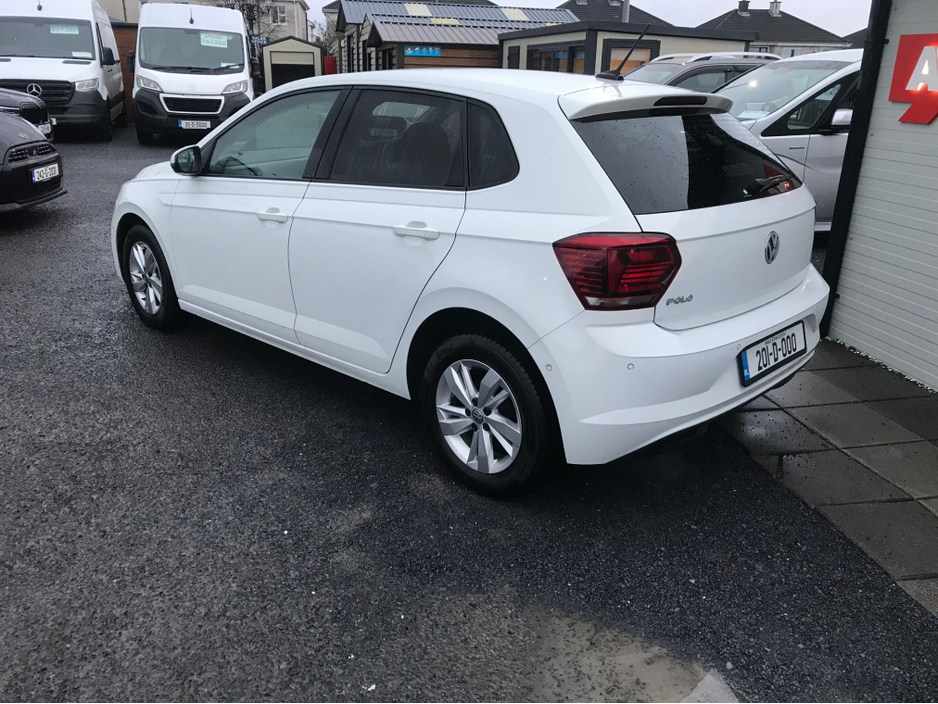2020 Volkswagen Polo - image 3
