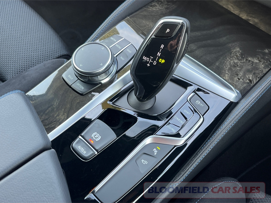 2018 BMW 5 Series MSPORT , PAN ROOF // IMMACULATE €29,950