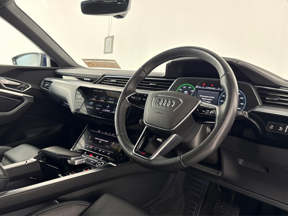 2023 Audi e-tron - image 24