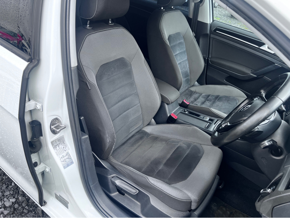 2016 Volkswagen Golf 2016 Volkswagen Golf 1.4 TSI Automatic Highline €16,250