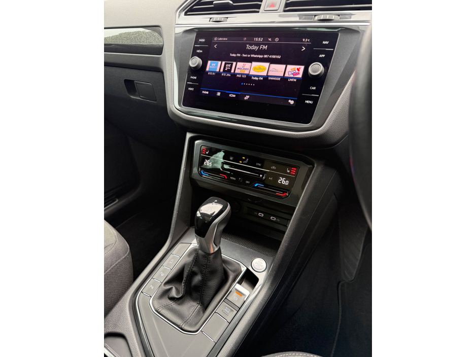 2021 Volkswagen Tiguan - image 13