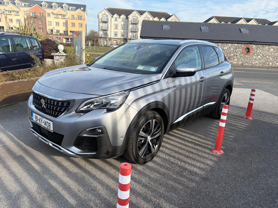 2019 Peugeot 3008 - image 3