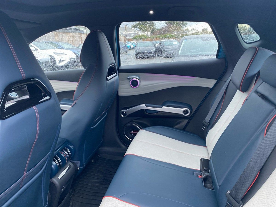 2025 BYD ATTO 3 - image 12