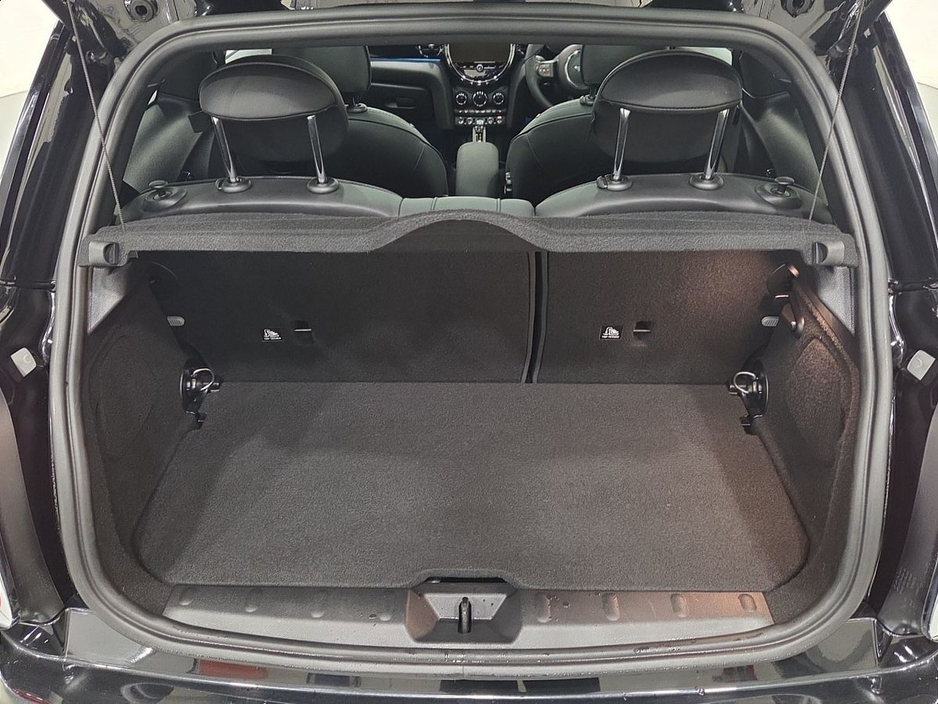 2023 MINI Hatch Electric Level 3 €24,950