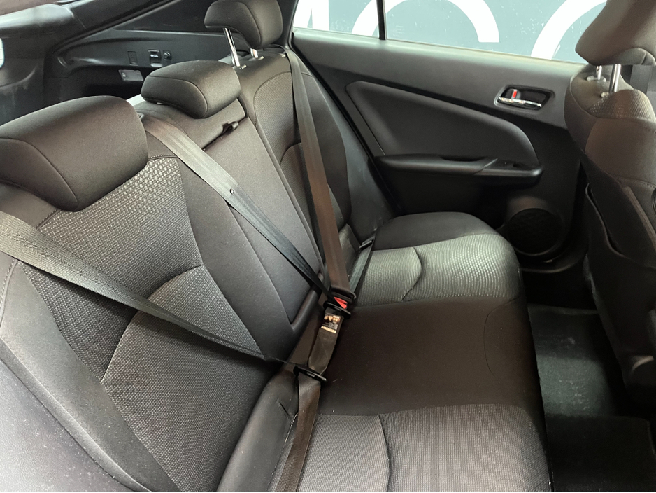 2022 Toyota Prius - image 12