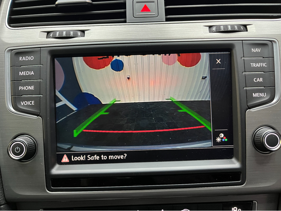 2016 Volkswagen Golf €15950 2016 VOLKSWAGEN GOLF 1.2 TSI CONFORTLINE CONNECT 1.2 AUTOMATIC / CRUISE CONTROL / REVERSE CAMERA €15,950