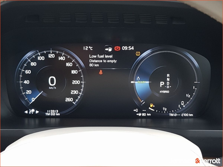 2021 Volvo XC90 - image 23