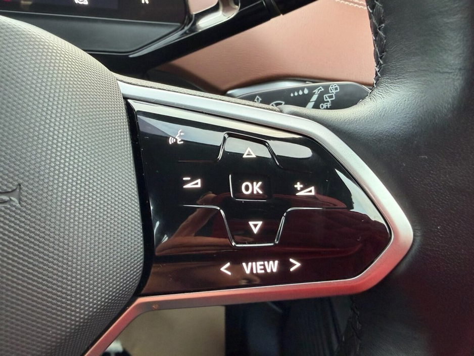 2022 Volkswagen ID.4 Pure 52kWh Life SUV 5dr Electric Auto (148 ps)