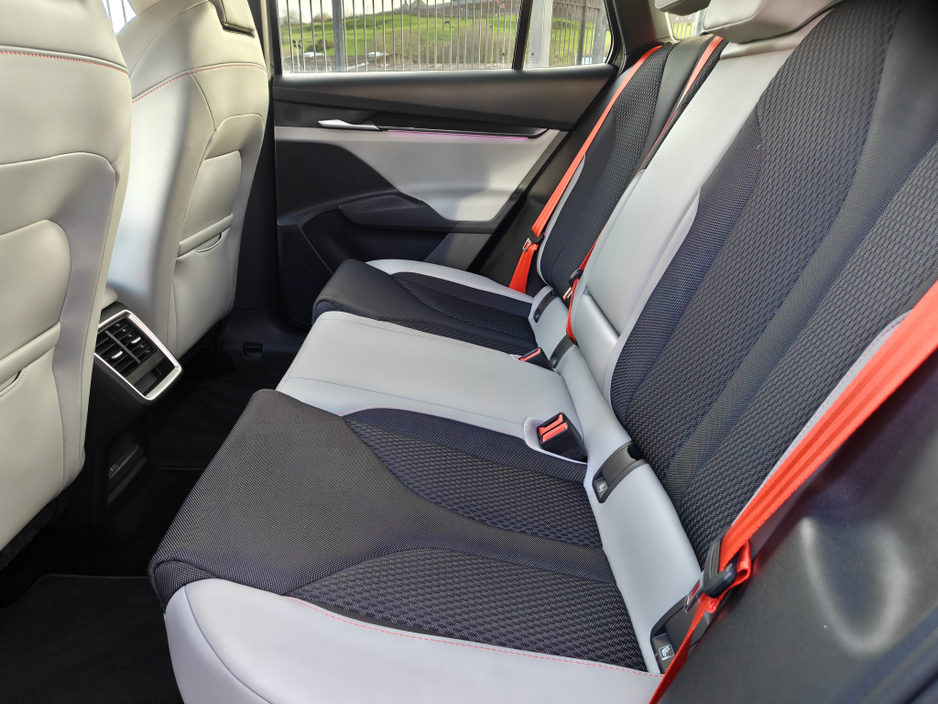 2025 Skoda Elroq 85 WITH LODGE INTERIOR+€700+ 21" SUPERNOVA ALLOYS- AS NEW EX DEMO MODEL €40,950