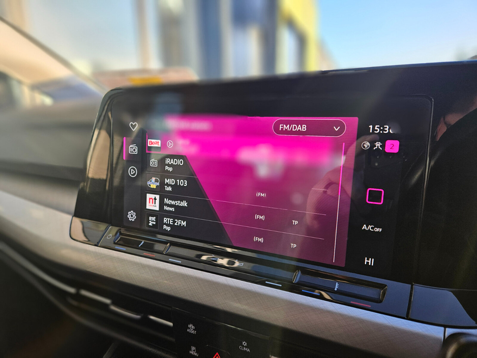 2022 Volkswagen Golf 2.0 TDI 115HP Life €24,950