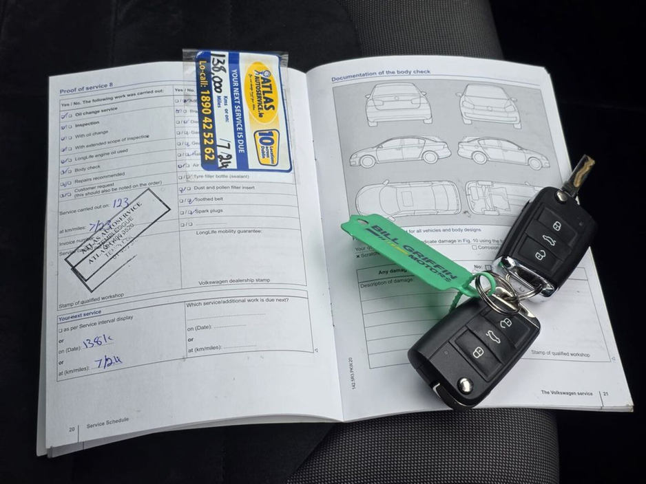 2014 Volkswagen Golf - image 19