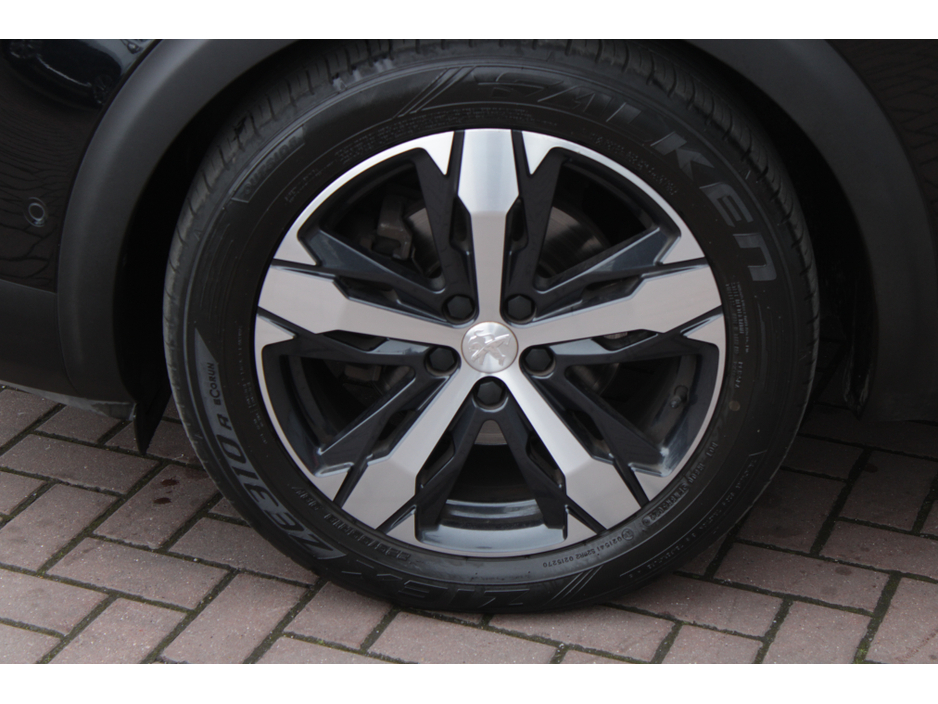 2018 Peugeot 5008 - image 27