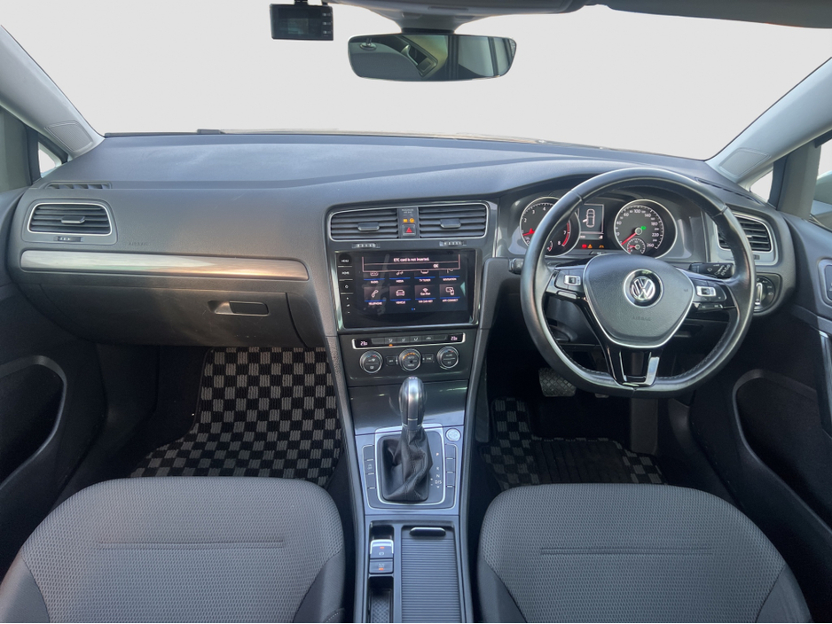 2017 Volkswagen Golf 2017 Volkswagen Golf 1.2 TSI Automatic €16,750