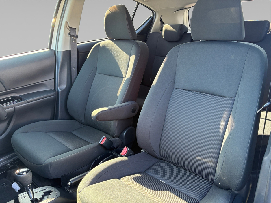 2018 Toyota Aqua - image 10