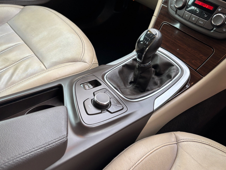 2013 Opel Insignia 2.0CDTI 160PS Elite €4,250