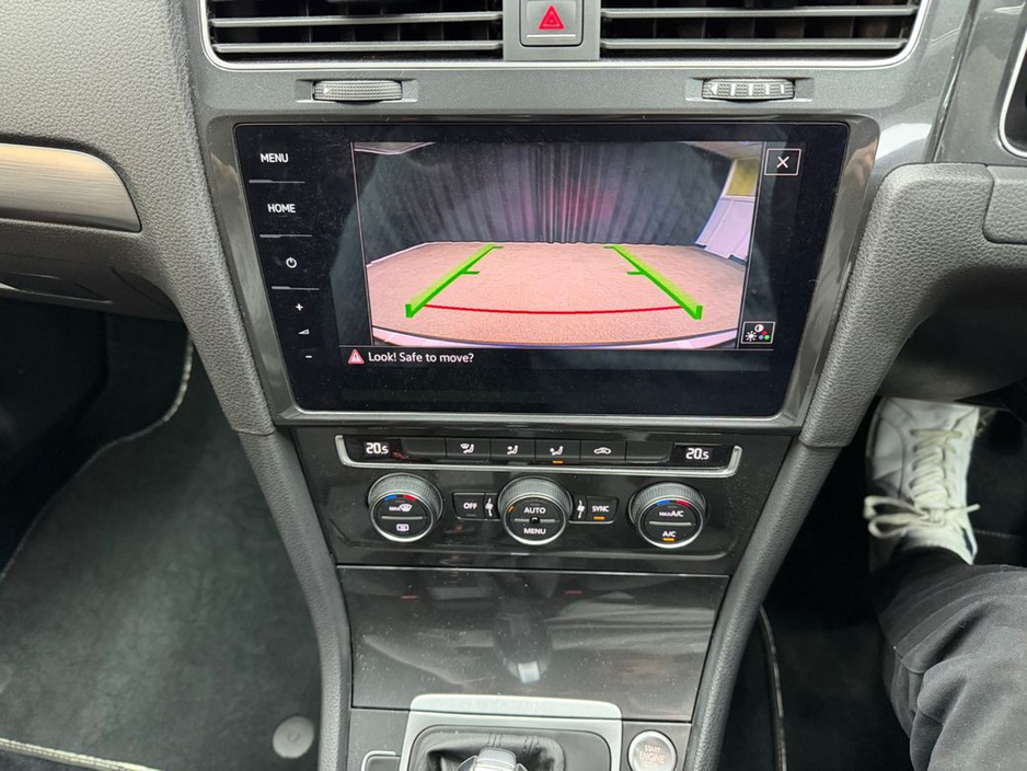 2018 Volkswagen Golf - image 23