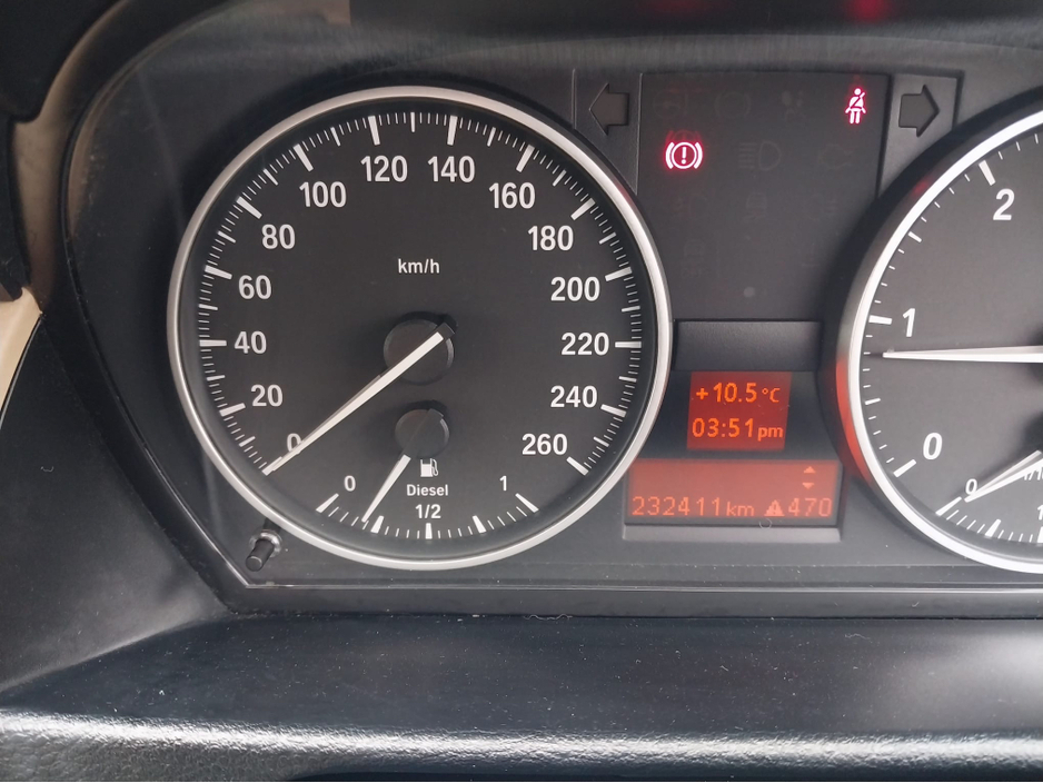 2011 BMW X1 - image 20