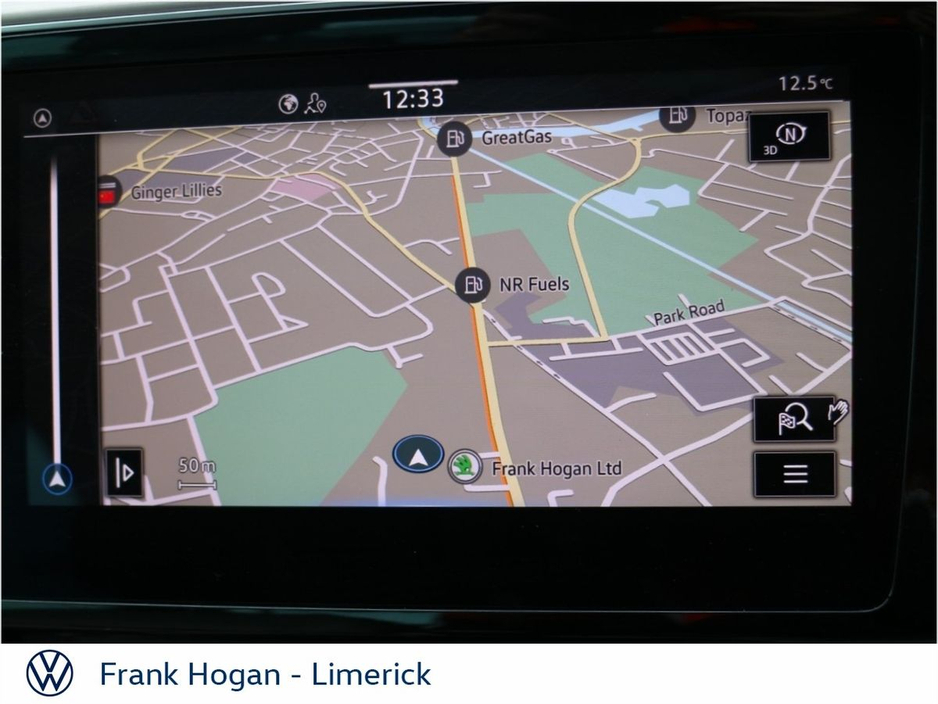 2020 Volkswagen Passat - image 12