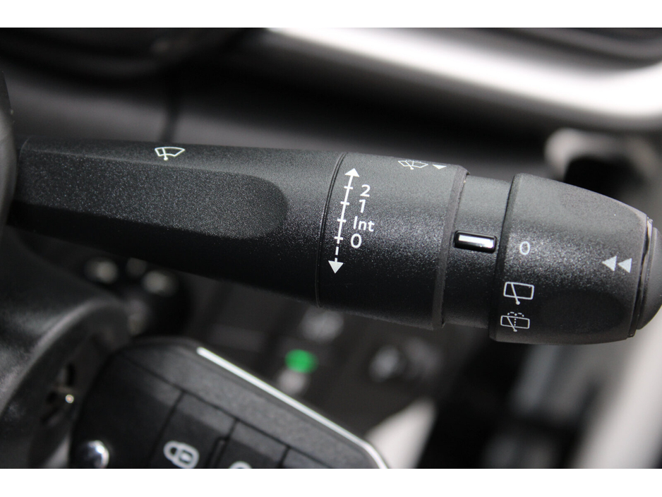 2017 Citroen C3 - image 19