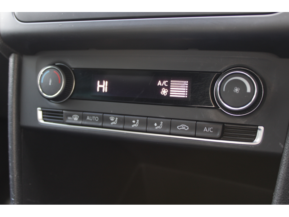 2018 Volkswagen Polo - image 14